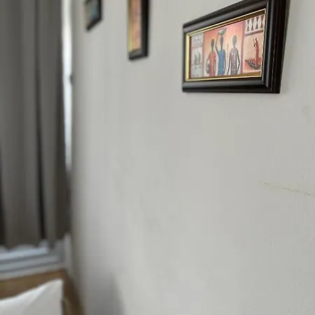 Large And Simple Family House In Center Apartment Antalya