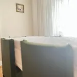 Large And Cosy Family House In Center Apartment