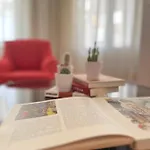 Large And Cosy Family House In Center
