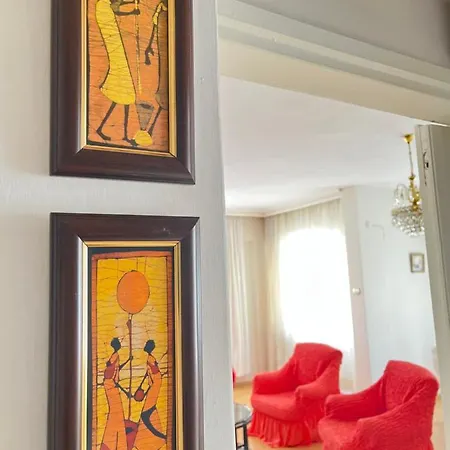 Large And Cosy Family House In Center 아파트