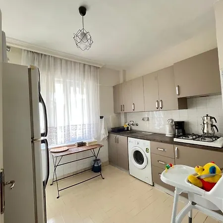 Large And Cosy Family House In Center Lägenhet