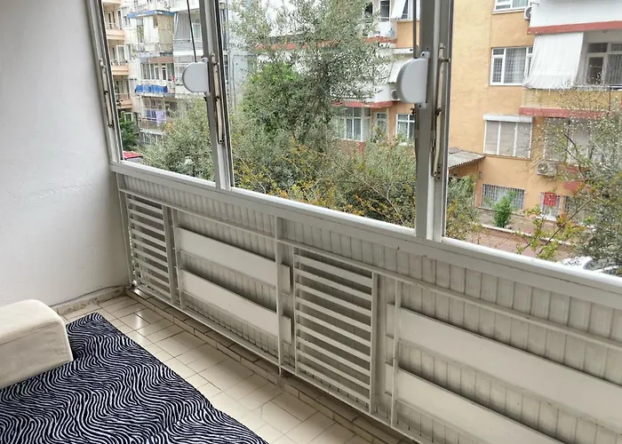 Daire Large And Cosy Family House In Center