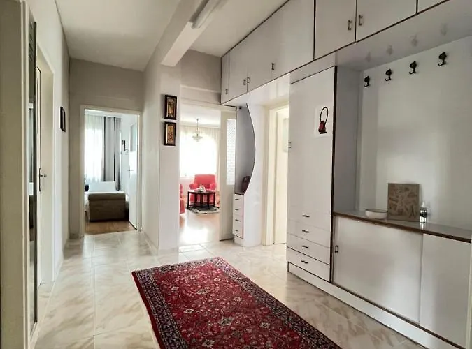 Lejlighed Large And Cosy Family House In Center