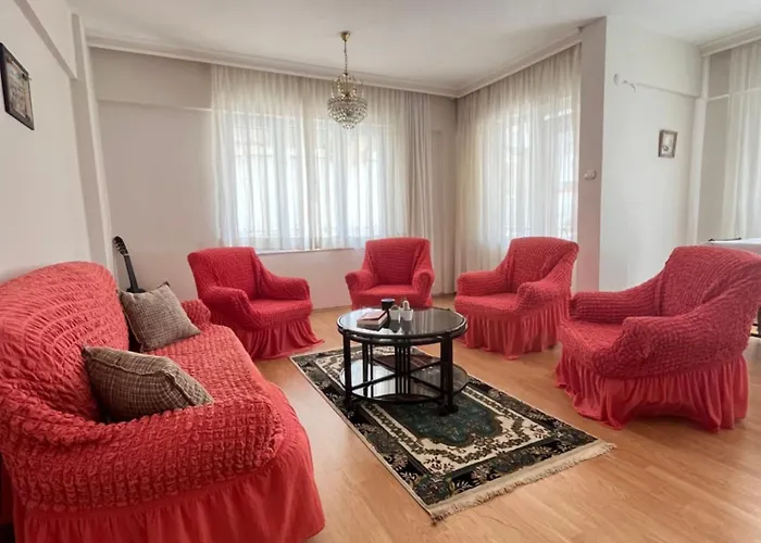 Apartment Large And Cosy Family House In Center Antalya